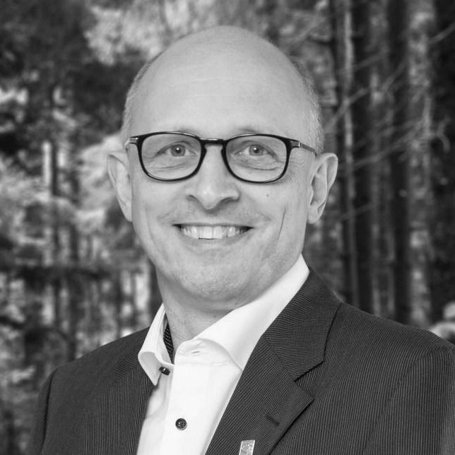 Dr. Uwe Sayer